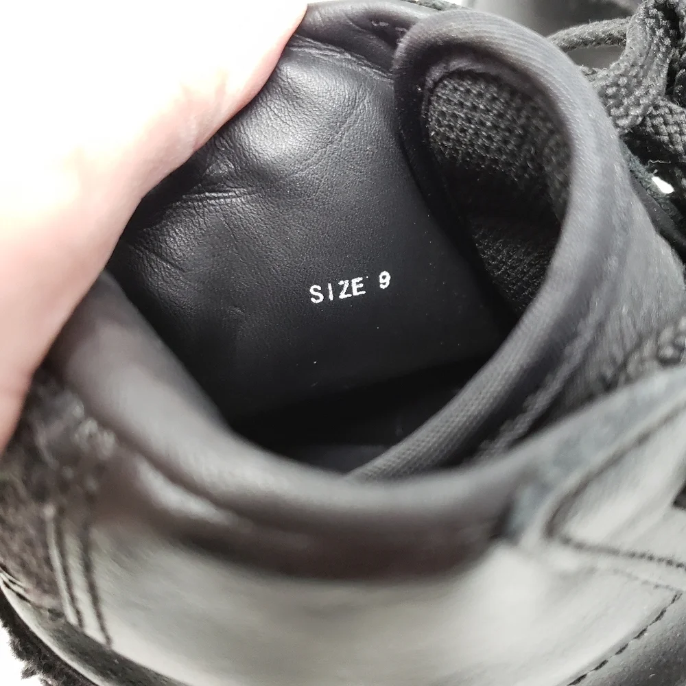 Nike Blazer mid sneakers black leather embroidered swoosh gum sole size 9